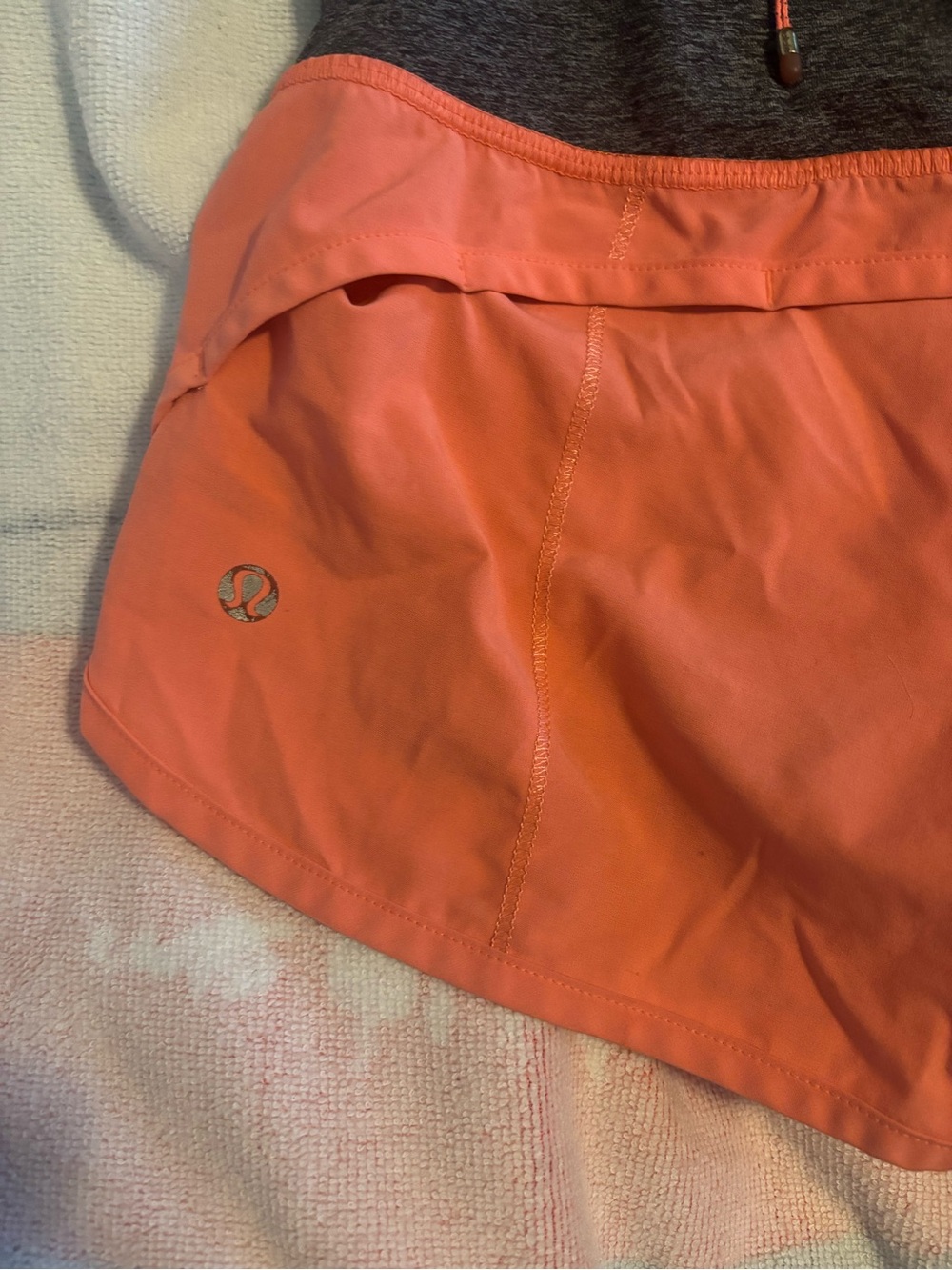 Lululemon shorts size 2 Women's Coral Running Shorts with Charcoal Waistband - Picture 3 of 3